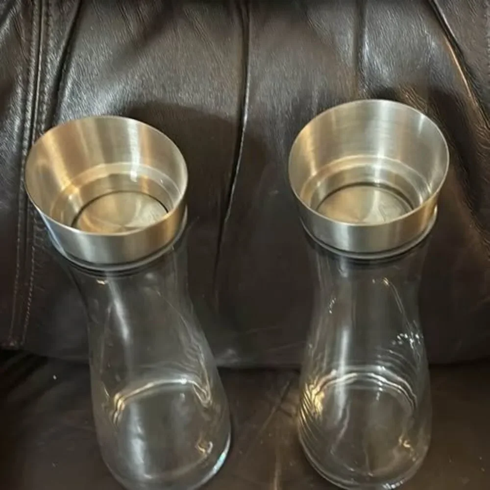 Set of 2 Glass Carafes with Stainless Steel Lids